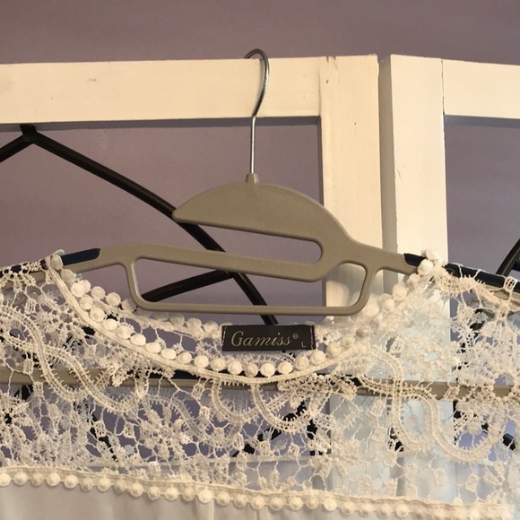 Lace arms and shoulders white blouse. Size Large. - Picture 2 of 4